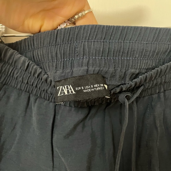 Zara Pants - Picture 2 of 3